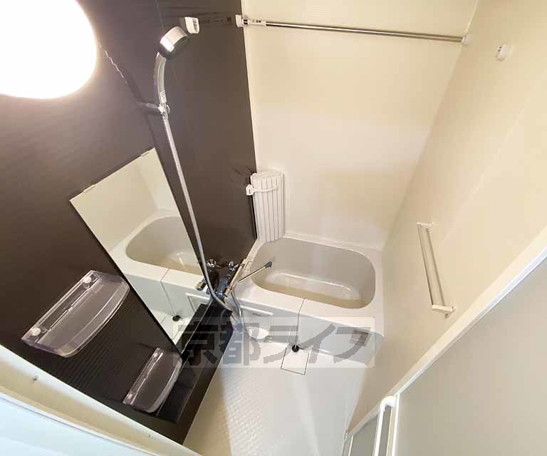 バス・シャワールーム　浴室乾燥機付きの物件です