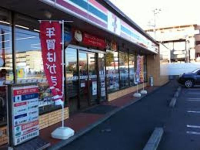 コンビニ　セブンイレブン厚木上落合店（コンビニ）まで72m