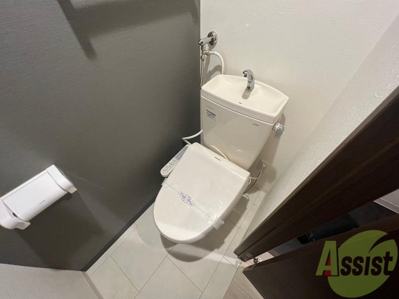トイレ　トイレです。ウォシュレット付を探している方、おすすめです。