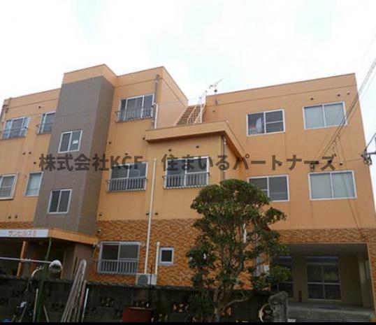 エントランス　外観もきれいです