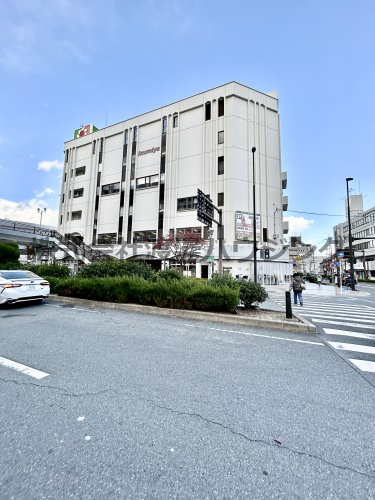 スーパー　イズミヤSC寝屋川（スーパー）まで518m