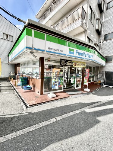 コンビニ　ファミリーマート寝屋川石津南町店（コンビニ）まで1030m