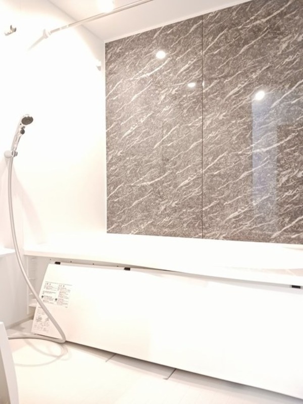 バス・シャワールーム　図面と現状に相違がある場合には現状を優先