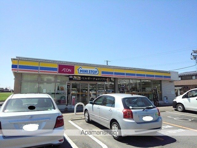 コンビニ　ミニストップ丸亀飯野店（コンビニ）まで1100m