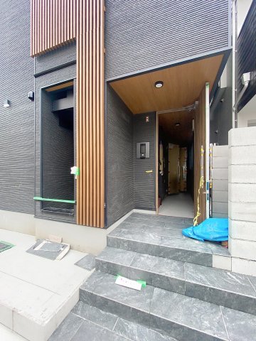 エントランス　ゆとりのあるエントランスです