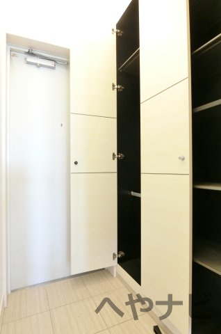 その他　★別号室シューズボックス