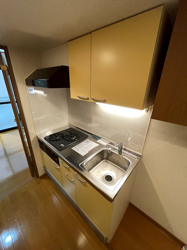 キッチン　※同タイプの他のお部屋です