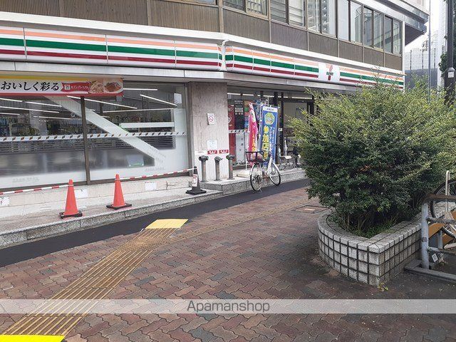 コンビニ　セブンイレブン（コンビニ）まで370m