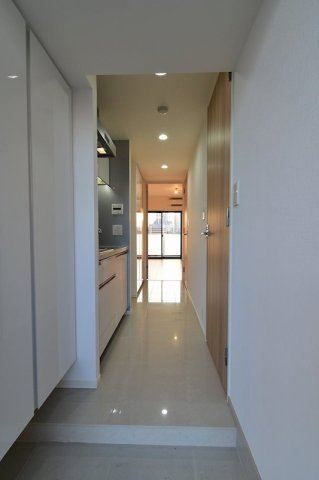 玄関　※同じ間取り別号室参考