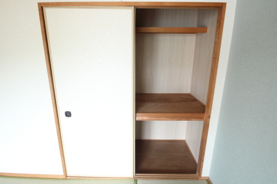 収納　※別部屋の写真です