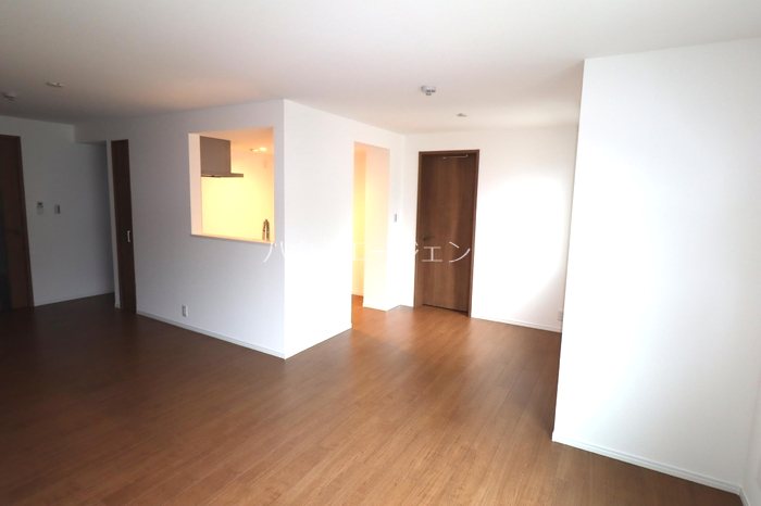 居室・リビング　LDKです☆