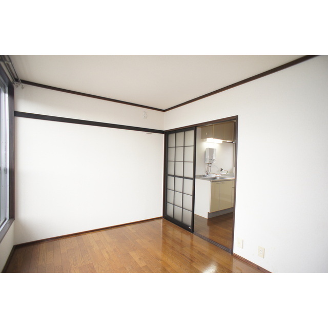 その他部屋・スペース　キレイにまとめた室内