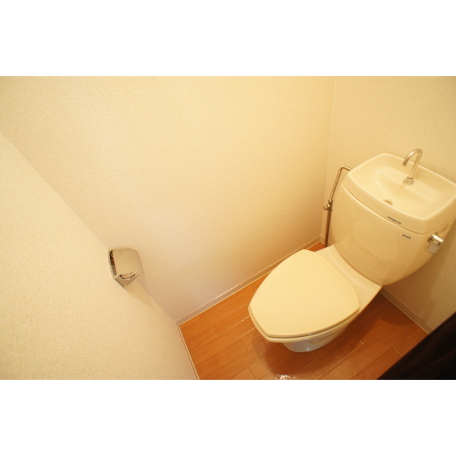 トイレ　清潔感のあるトイレ