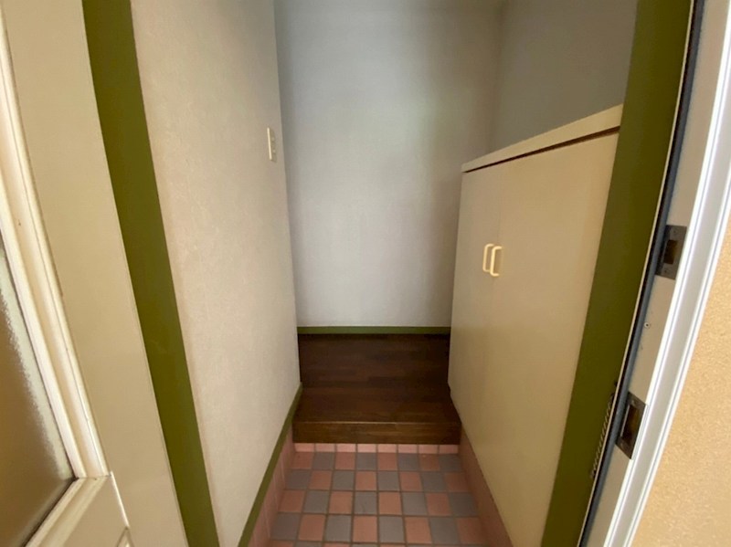 玄関　※別室参照