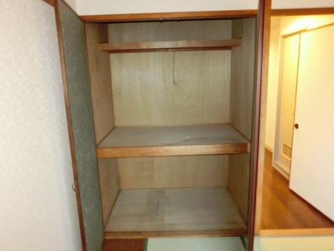 　収納　押入