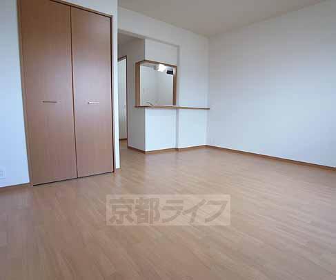 居室・リビング　東向きの明るい洋室です。