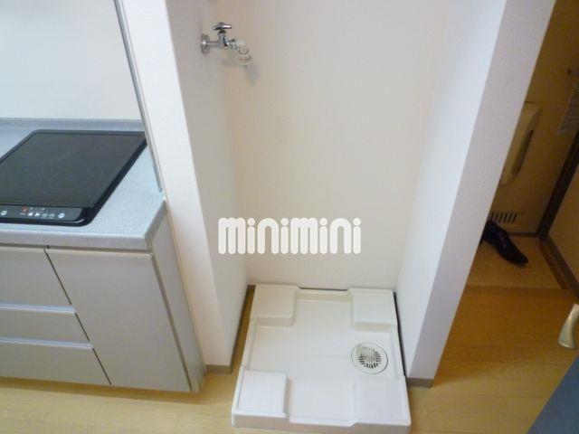 洗面設備　清潔感の保てる室内洗濯機置き場