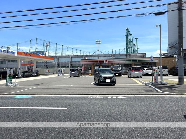 コンビニ　セブンイレブン（コンビニ）まで1169m