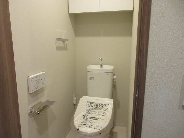 トイレ　別号室参考写真