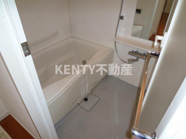 バス・シャワールーム　日々の疲れを癒すお風呂付です