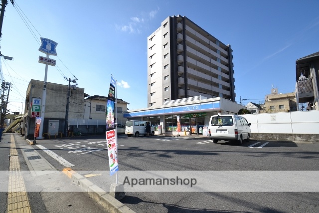 コンビニ　ローソン（コンビニ）まで600m