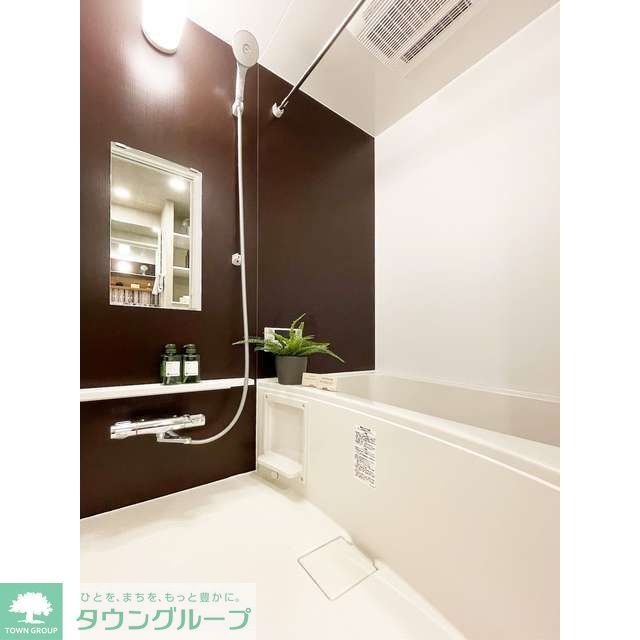 バス・シャワールーム　【家具/調度品に関しては配置例を示したものであり、実際の賃…