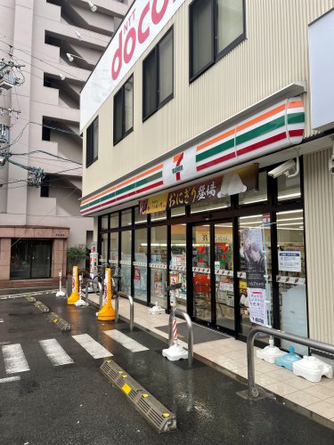 コンビニ　セブンイレブン 名古屋今池3丁目店（コンビニ）まで130m