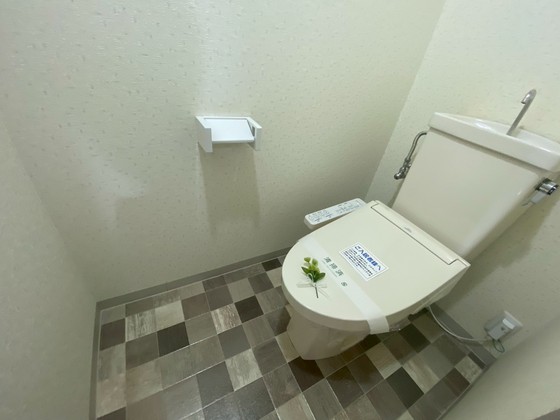 トイレ　※別の部屋の写真です