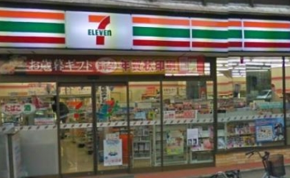 コンビニ　セブンイレブン 台東東上野4丁目店（コンビニ）まで205m