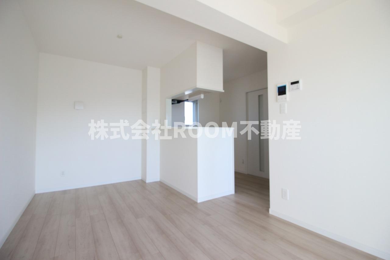 居室・リビング　こちらの居間で趣味の時間をお楽しみください