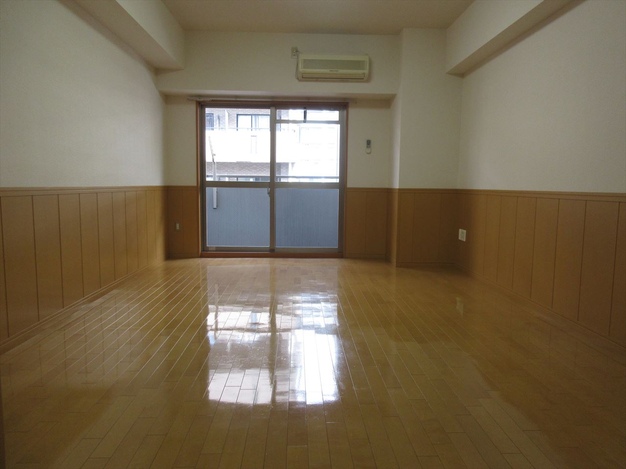 居室・リビング　音羽壱番館SAKAE