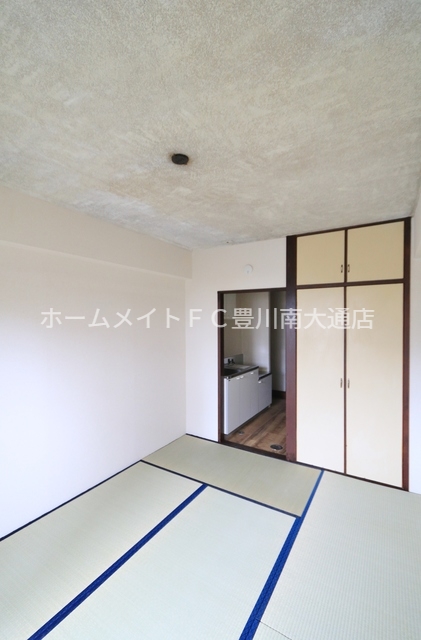 居室・リビング　同型別部屋写真