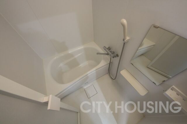 バス・シャワールーム　※同タイプ部屋の写真です。