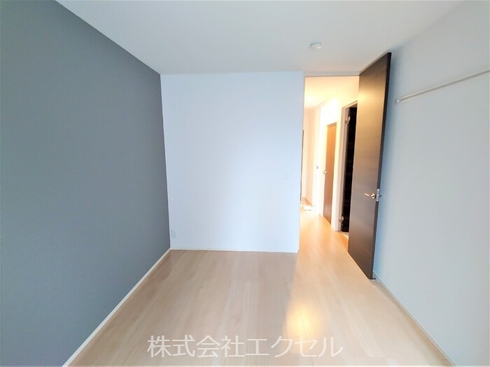 居室・リビング　収納付きです。