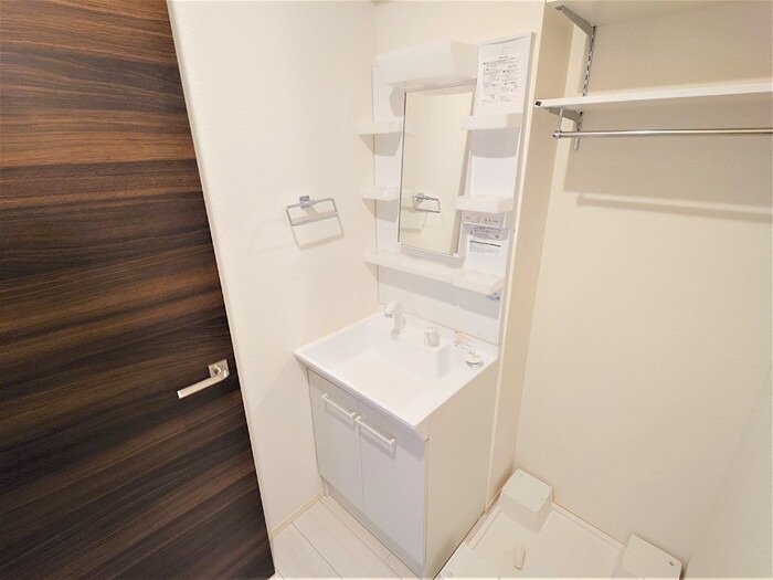 洗面設備　洗髪洗面台です。