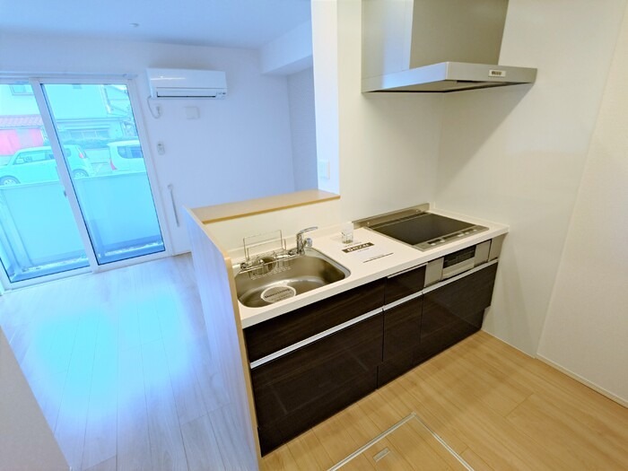 キッチン　対面式キッチン仕様です。