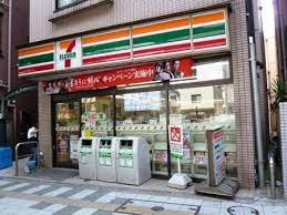 コンビニ　セブンイレブン 世田谷駒沢大学駅西店（コンビニ）まで1043m