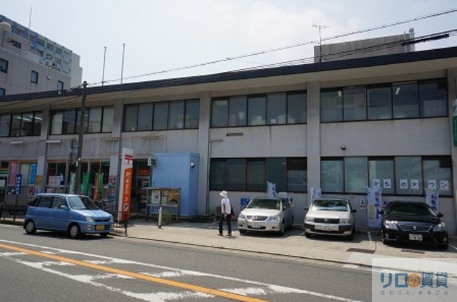 郵便局　川西郵便局（郵便局）まで675m