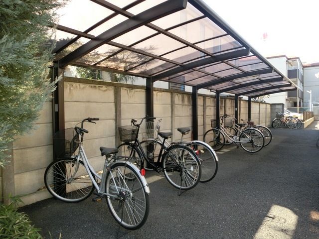 その他共有部分　屋根付きの駐輪場