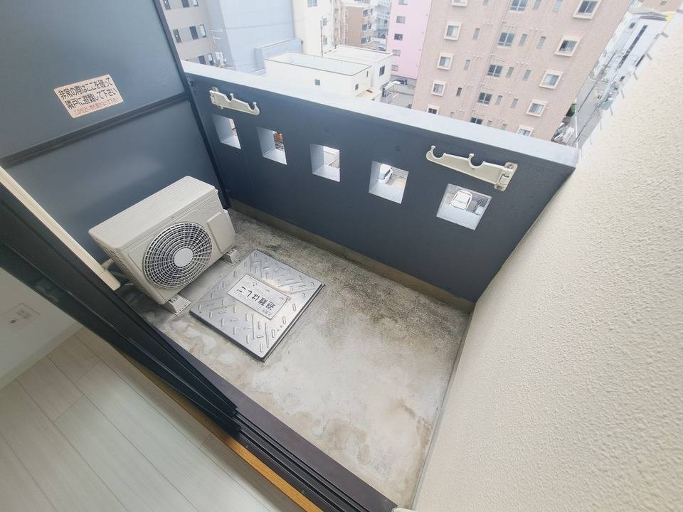 バルコニー　バルコニー