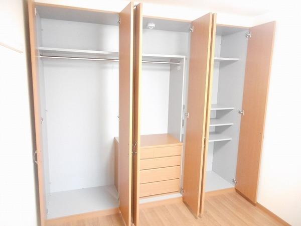 収納　洋室クローゼット！