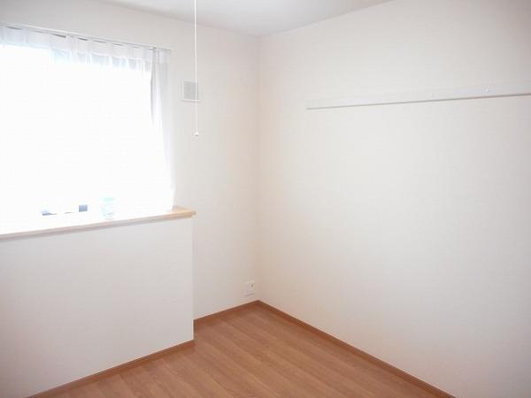 その他部屋・スペース　明るい洋室！