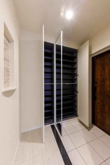 収納　同系物件の内装写真となる為、現況有姿となります。