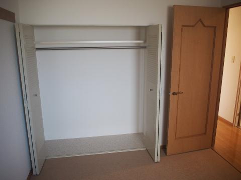 収納　クローゼット