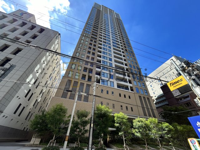 クラッシィタワー淀屋橋の建物外観