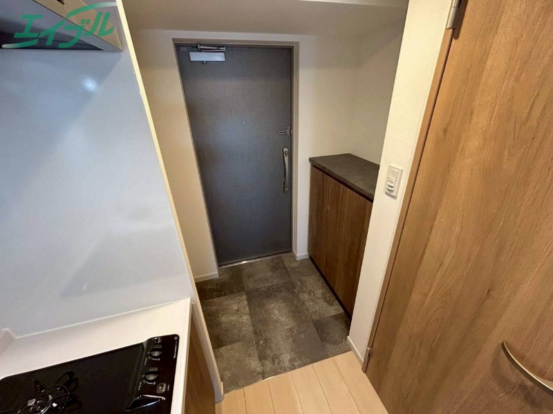 玄関　同型参考写真