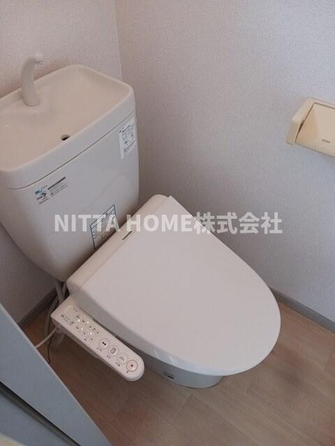 トイレ　暖房便座のトイレです○