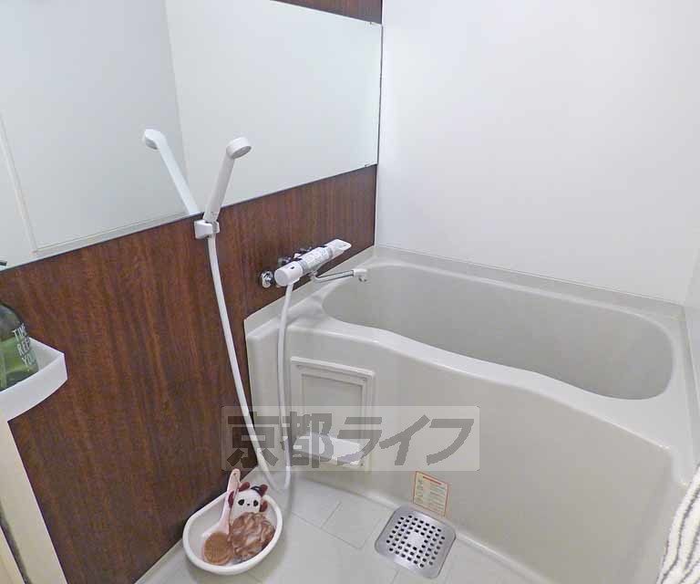 バス・シャワールーム　広いお風呂です。