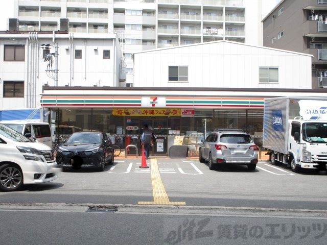 コンビニ　セブンイレブン吹田江の木町店（コンビニ）まで520m