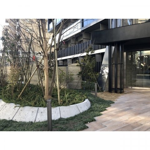 エントランス　建物の内部です